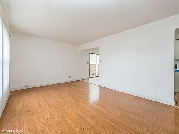4th image of 1707 Queensbury Cir