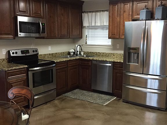 3rd image of 2616 Kismet St