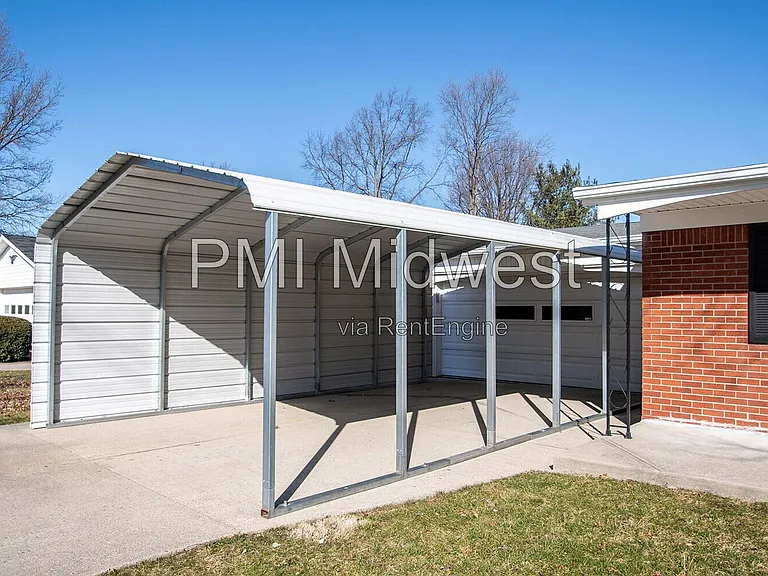 8636 E Edgewood Ave — Photo 2