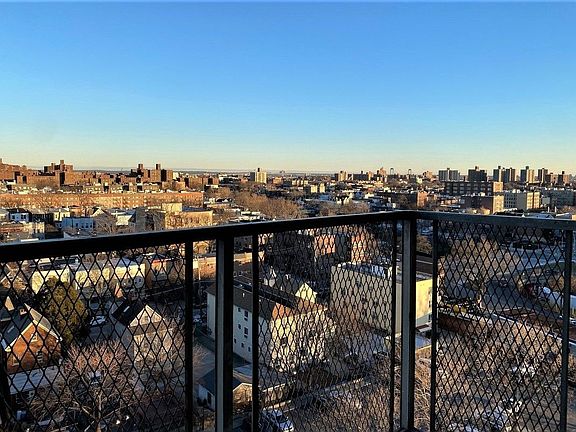 5th image of 1500 Noble Ave APT 11B