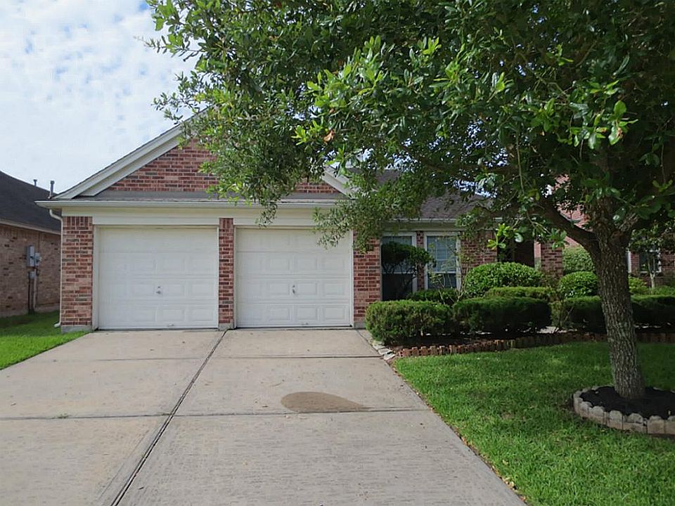 1st image of 11914 White Water Bay Dr