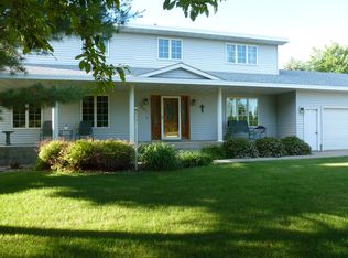 1507 11th Ave NE, Watertown, SD 57201