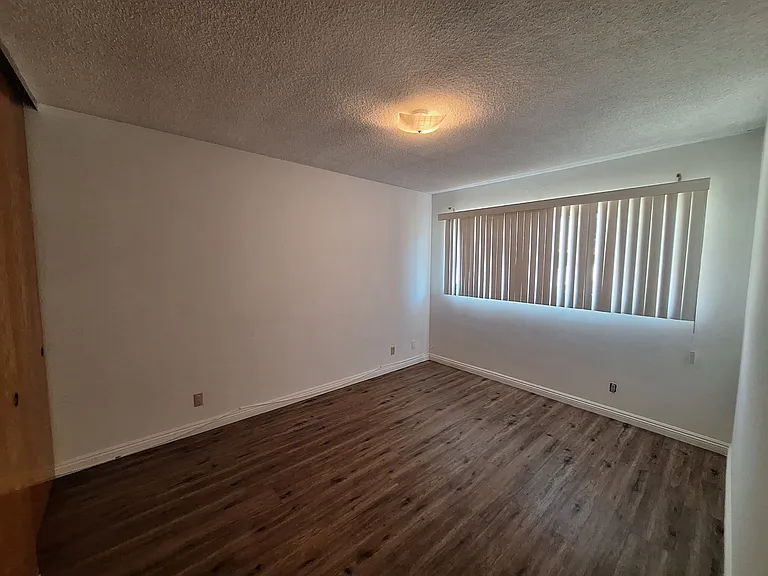 7944 Bright Ave #H — Photo 8