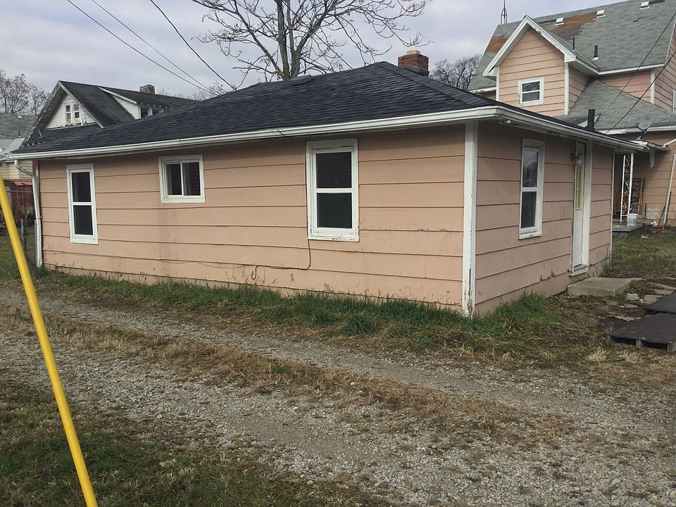1st image of 1521 1/2 E Kirby Ave
