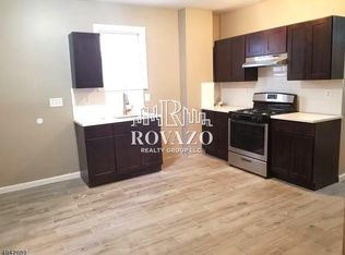 864 S 15th St #A1, Newark, NJ 07108