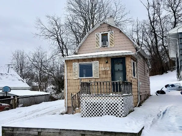 203 N Hudson St, Johnson City, NY 13790