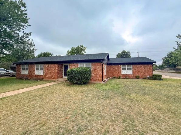 1825 Evergreen St, Pampa, TX 79065