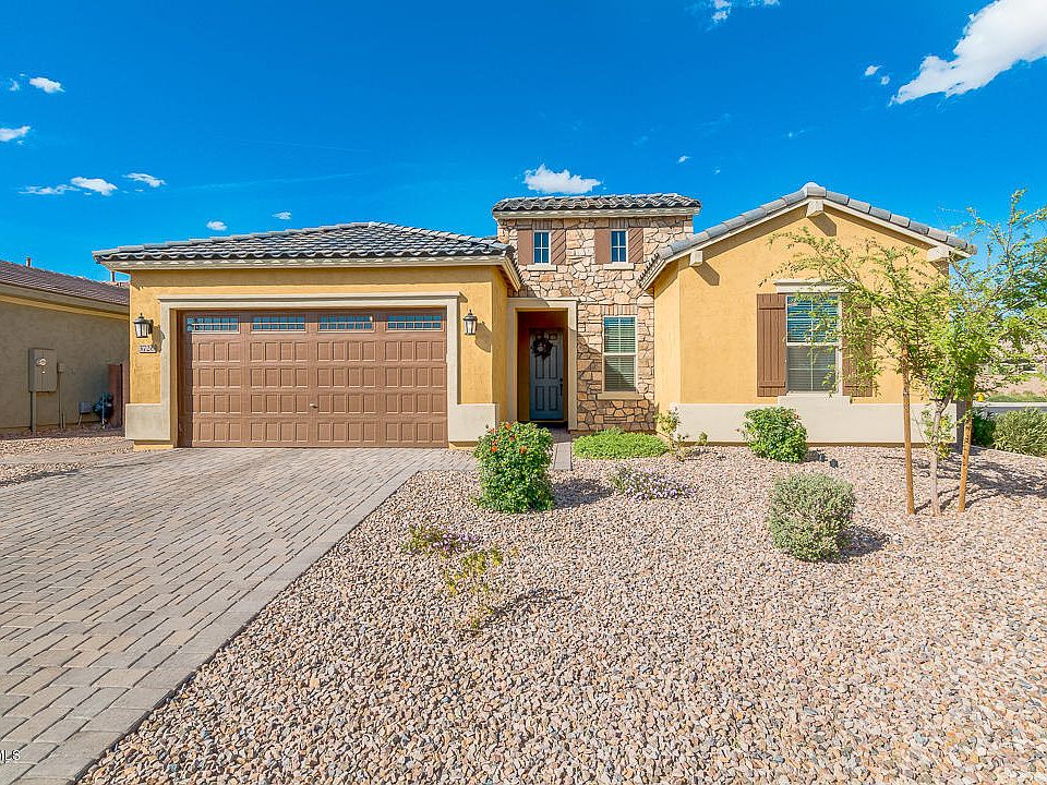 1st image of 3726 E Carob Dr
