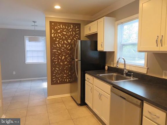 5th image of 1050 Pike Springs Rd #1054