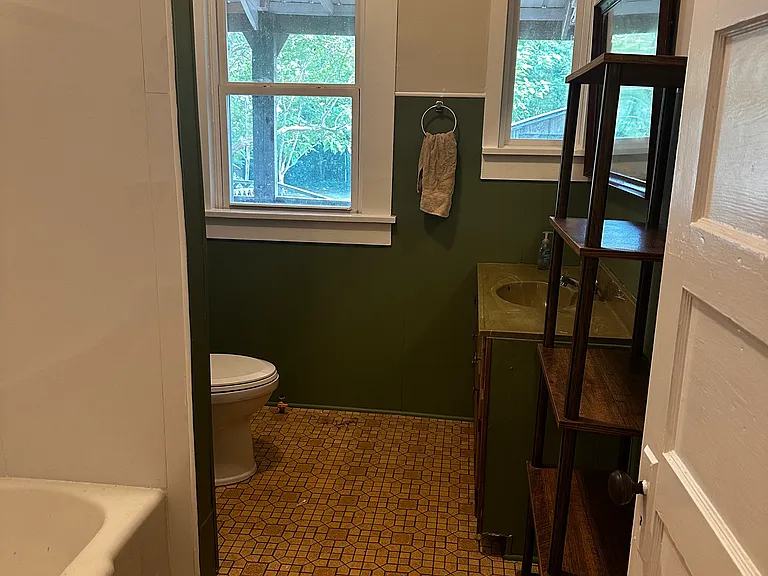 1303 Wilson St — Photo 6