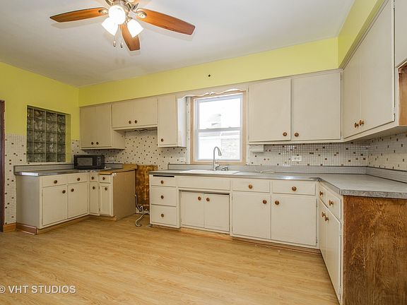 4th image of 6954 N Oriole Ave