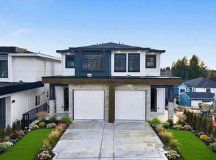 16702 16a Ave #101, Surrey, BC V3Z 0T3