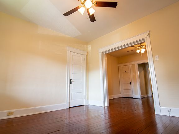 Living room looking towards Bedroom