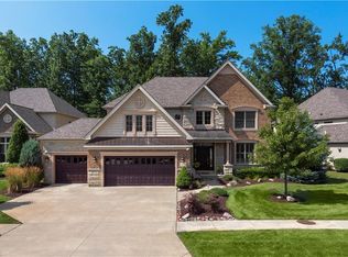 32528 Breakers Blvd, Avon Lake, OH 44012