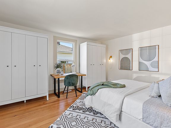 5th image of 3327 SE 59th Ave