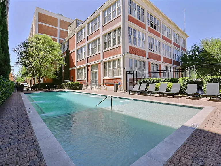 3333 Elm Residents have access to the Deep Ellum Lofts pool at Futura
