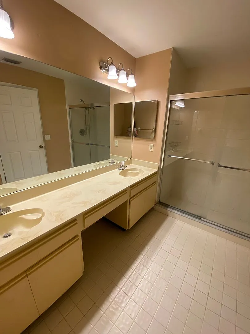 Newly updated 3/2 in Cala Hills — Photo 3