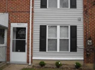 912 Niagara Ct, Baltimore, MD 21227