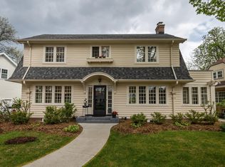 648 Crescent Ct, Wauwatosa, WI 53213
