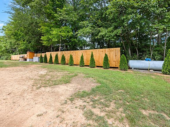 39th image of 11869 E Valley Rd