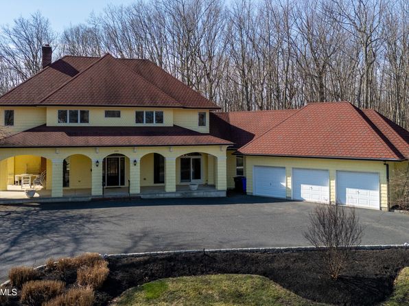 100 Parker Road, Eatontown, NJ 07724