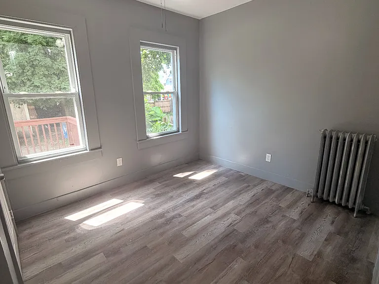 310 Howard Ave #1 — Photo 8