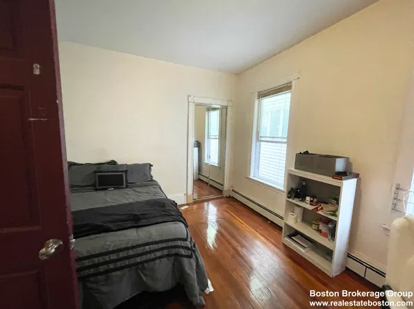 24 Maryland St Floor 1, Dorchester, MA 02125