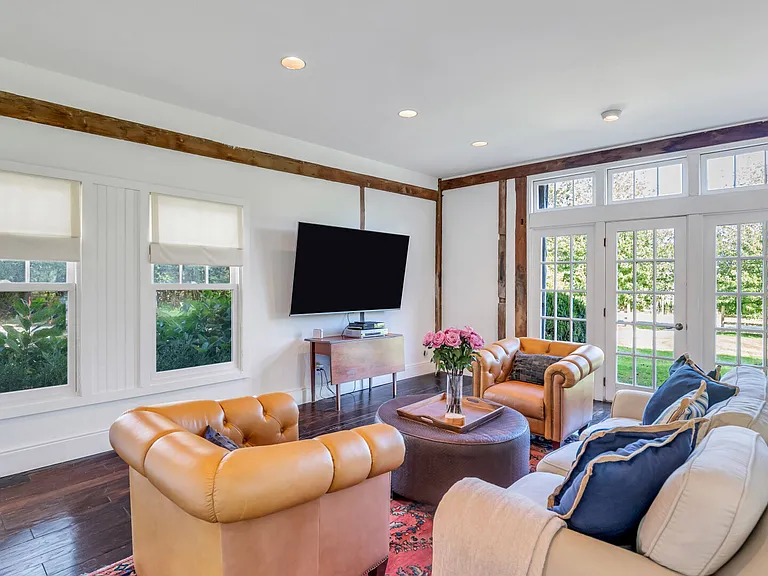 426 Ocean Rd — Photo 11