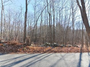 18 Marsh Hill Rd, Brimfield, MA 01010