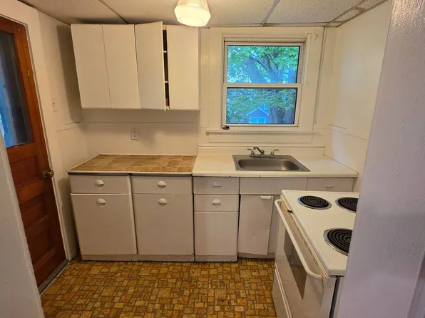 1904 Highland Ave #2, New Castle, PA 16105