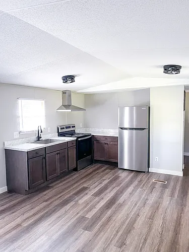 1518 Lee County Rd #270-33 Photo 1