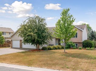 804 Fox Trl, Buffalo, MN 55313