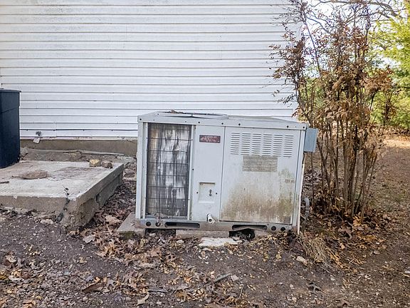 4th image of 509 Old Cane Bluff Road