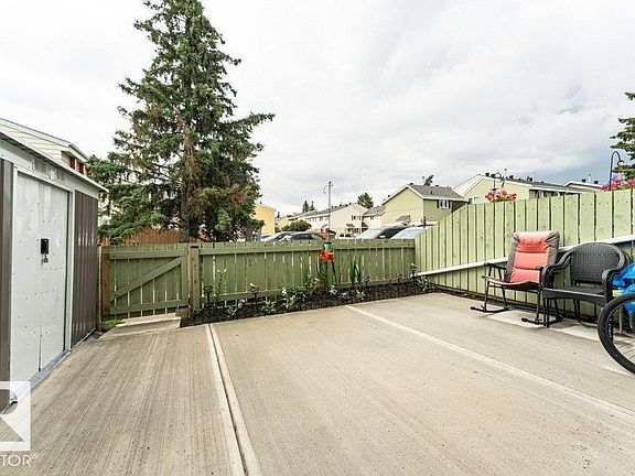 4th image of 10 B Callingwood Ct NW