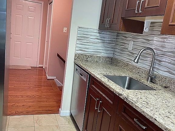 4th image of 3513 Hepburn Ct