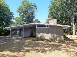 305 Jackson St, Reidsville, NC 27288