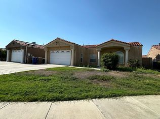 2704 Pinheiro Ct, Bakersfield, CA 93313