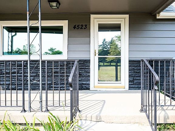 2nd image of 4523 N Cypress Dr