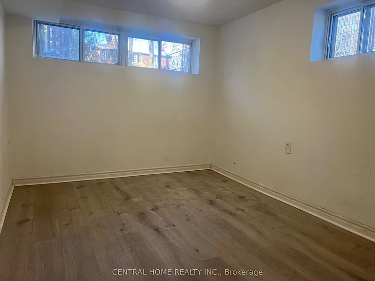 20 Goulding Ave #BASEMENT — Photo 7