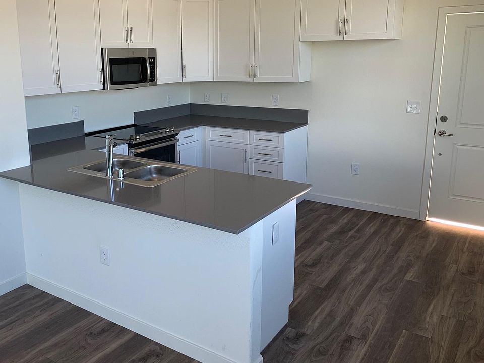 2nd image of 2024 Ventura Blvd #240