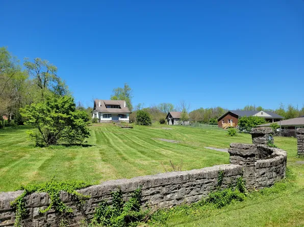 707 Old Shakertown Rd, Danville, KY 40422