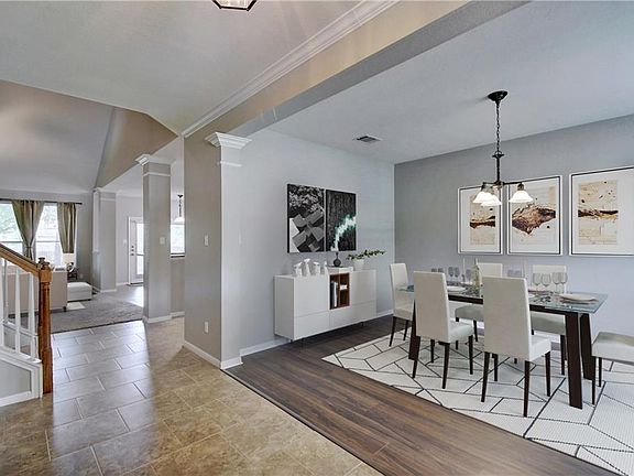 5th image of 1603 Weatherford Dr