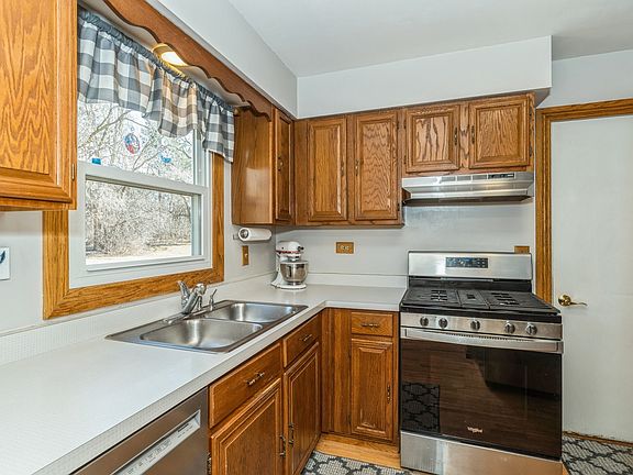 5th image of 39051 N Balboa Dr