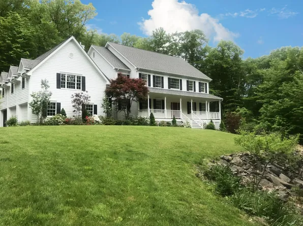151 Pinesbridge Rd, Katonah, NY 10536