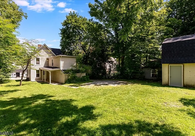 4 Maple St — Photo 10
