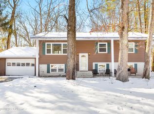 9 Yorktown Rd, Mountain Top, PA 18707