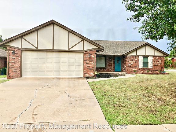 3rd image of 2601 Countrywood Ln