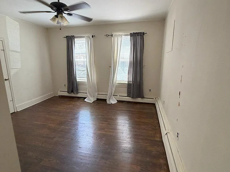 225 Wood St #1 — Photo 5