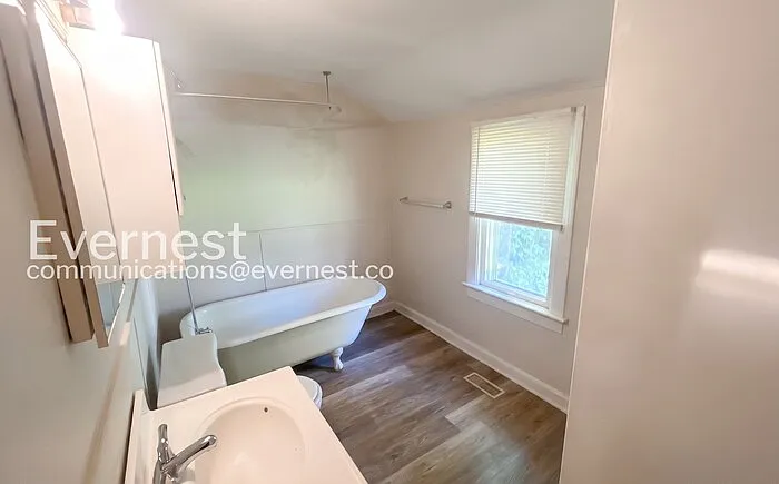 6401 Gertrude Ave — Photo 12