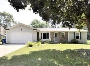 7139 Green Forest Dr, Portage, MI 49024